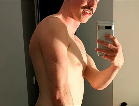 @zach_austinx