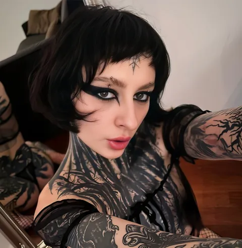 @ziraelbliss