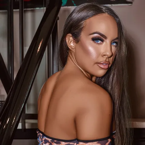 @anadaisyscott