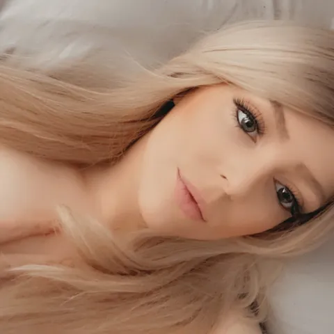 @AppleEve