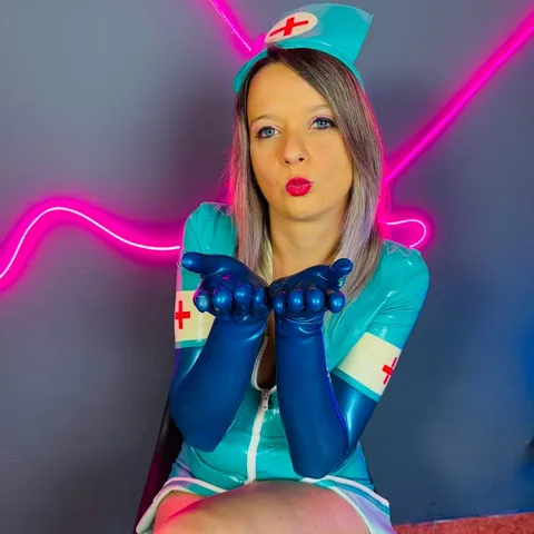 @camilareinatuya
