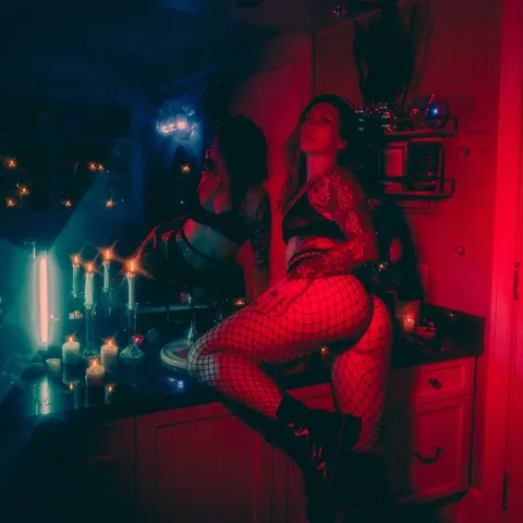 @crystalkarmama