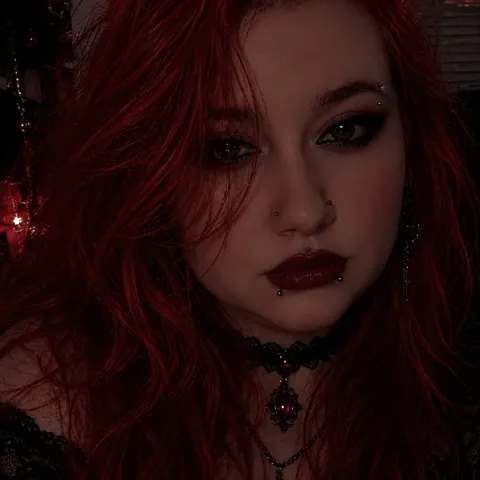 @DigitalGothMommi