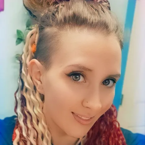 @Dreadedmaiden