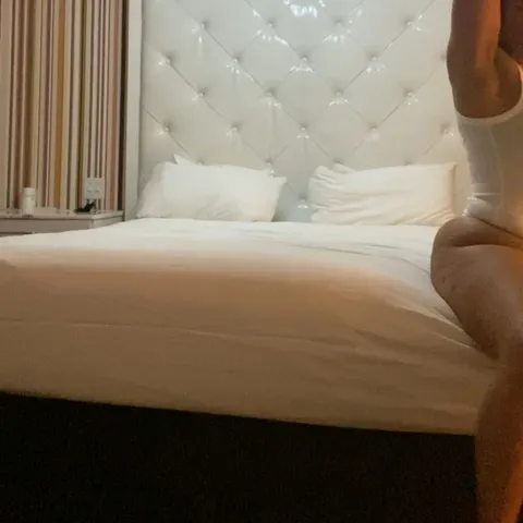 @Kislightskinthickums
