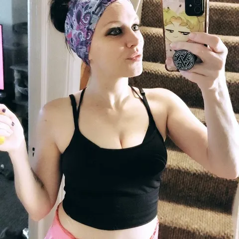 @LunaStoner