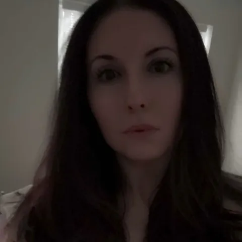 @Mia_Stokes