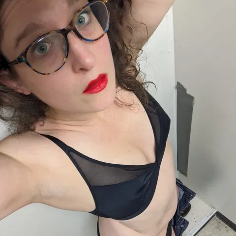 @PriMonica