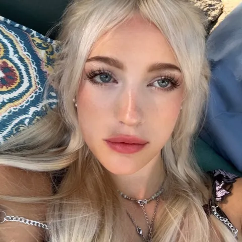 @TheKennedyMonroe