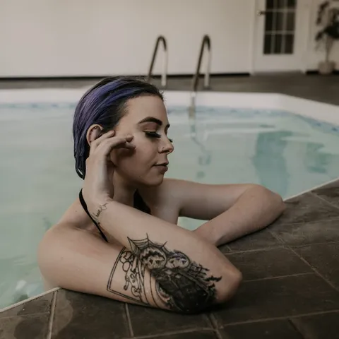 @violetluxe_